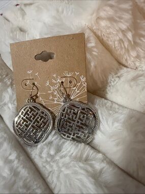 Silver Filigree Drop Earrings - Women Accessories
